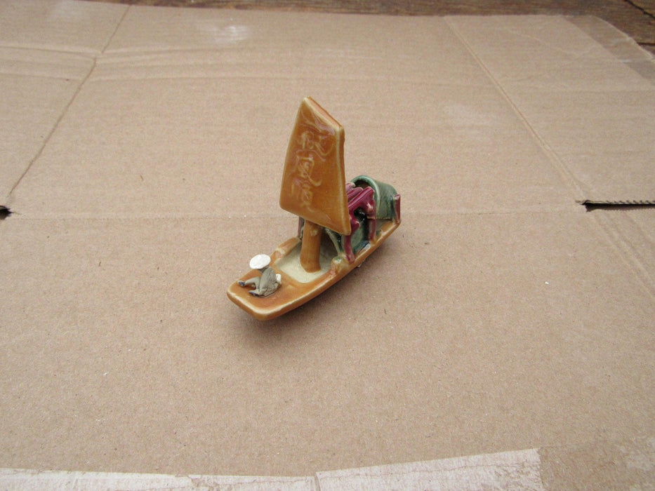 Sampan Boat Figurine Back