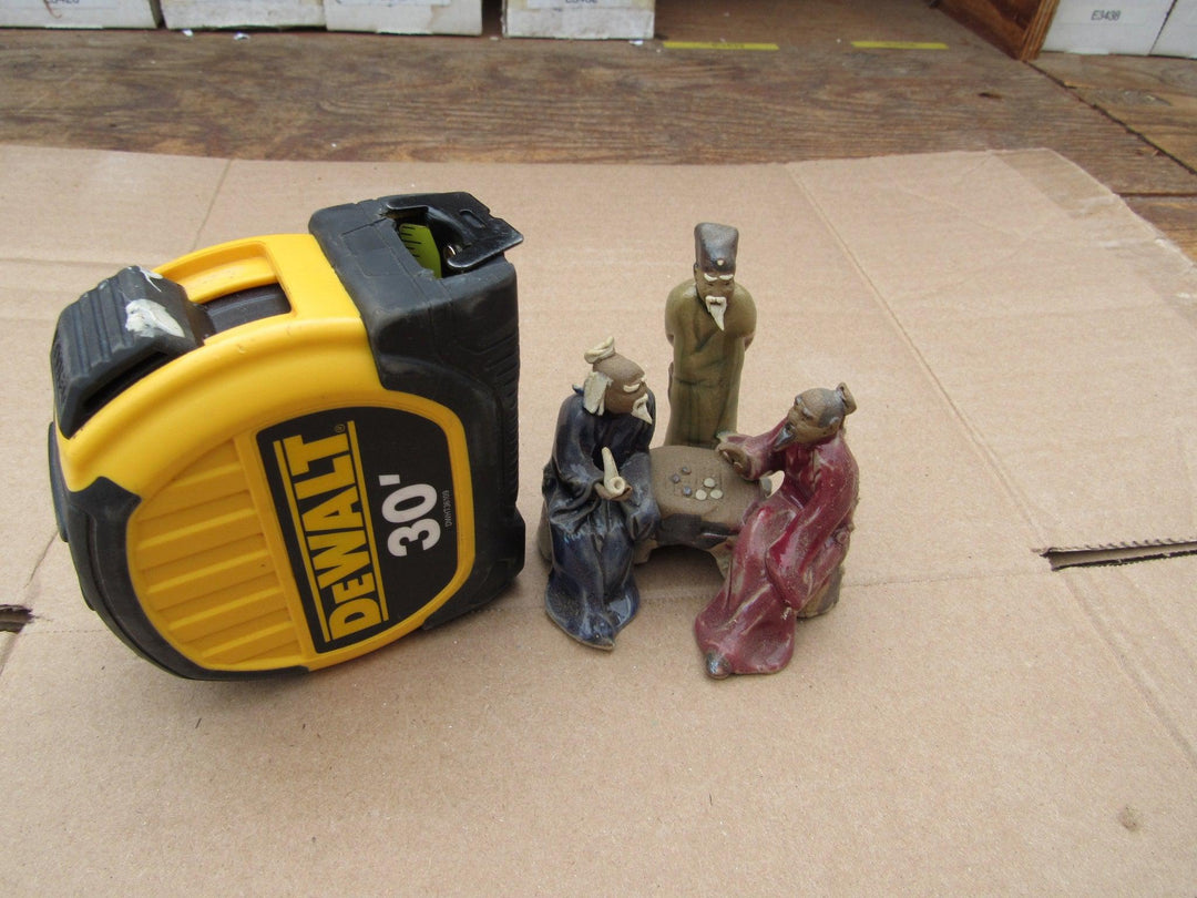 Men Playing Go Figurine Scale